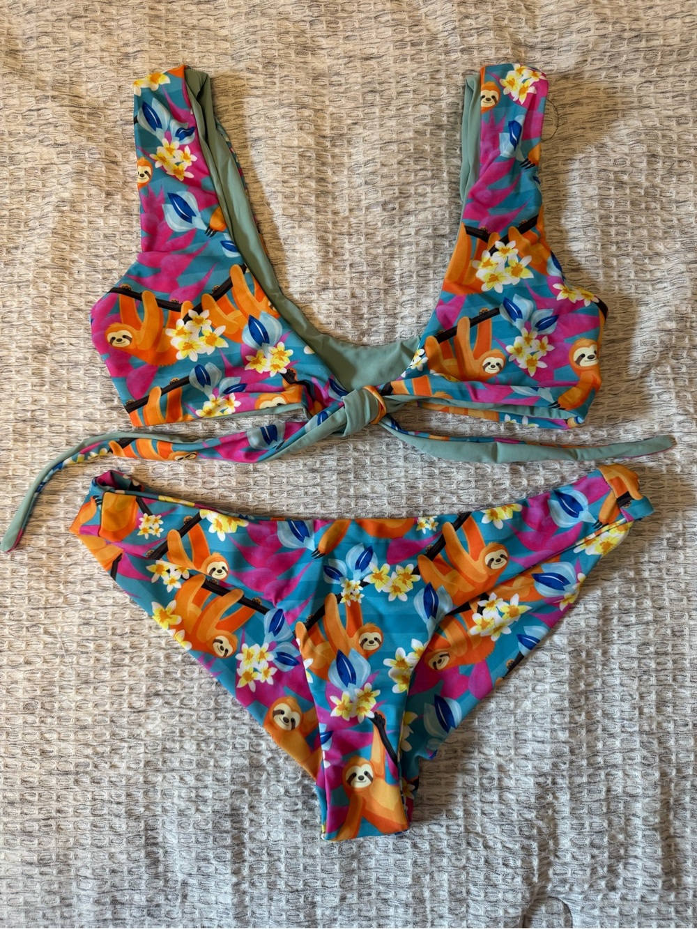 MOANA BIKINI SLOTH SET